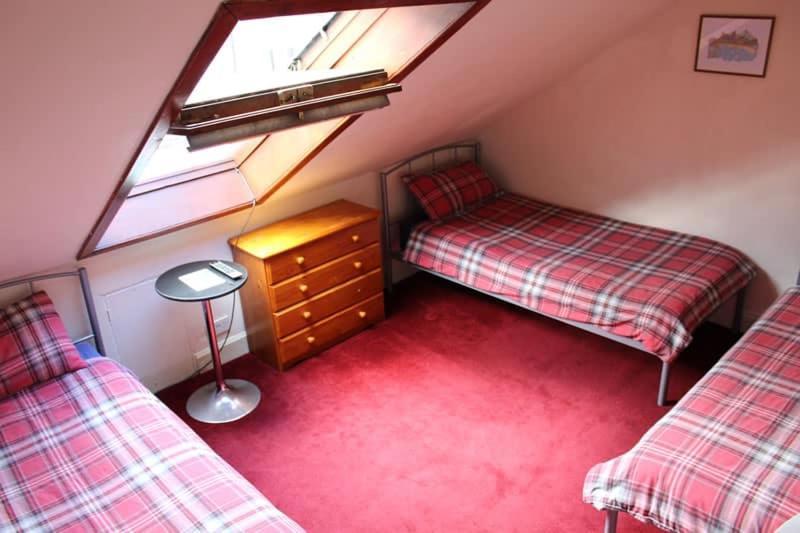 Argyle Backpackers Hostel Edinburgh Exterior photo