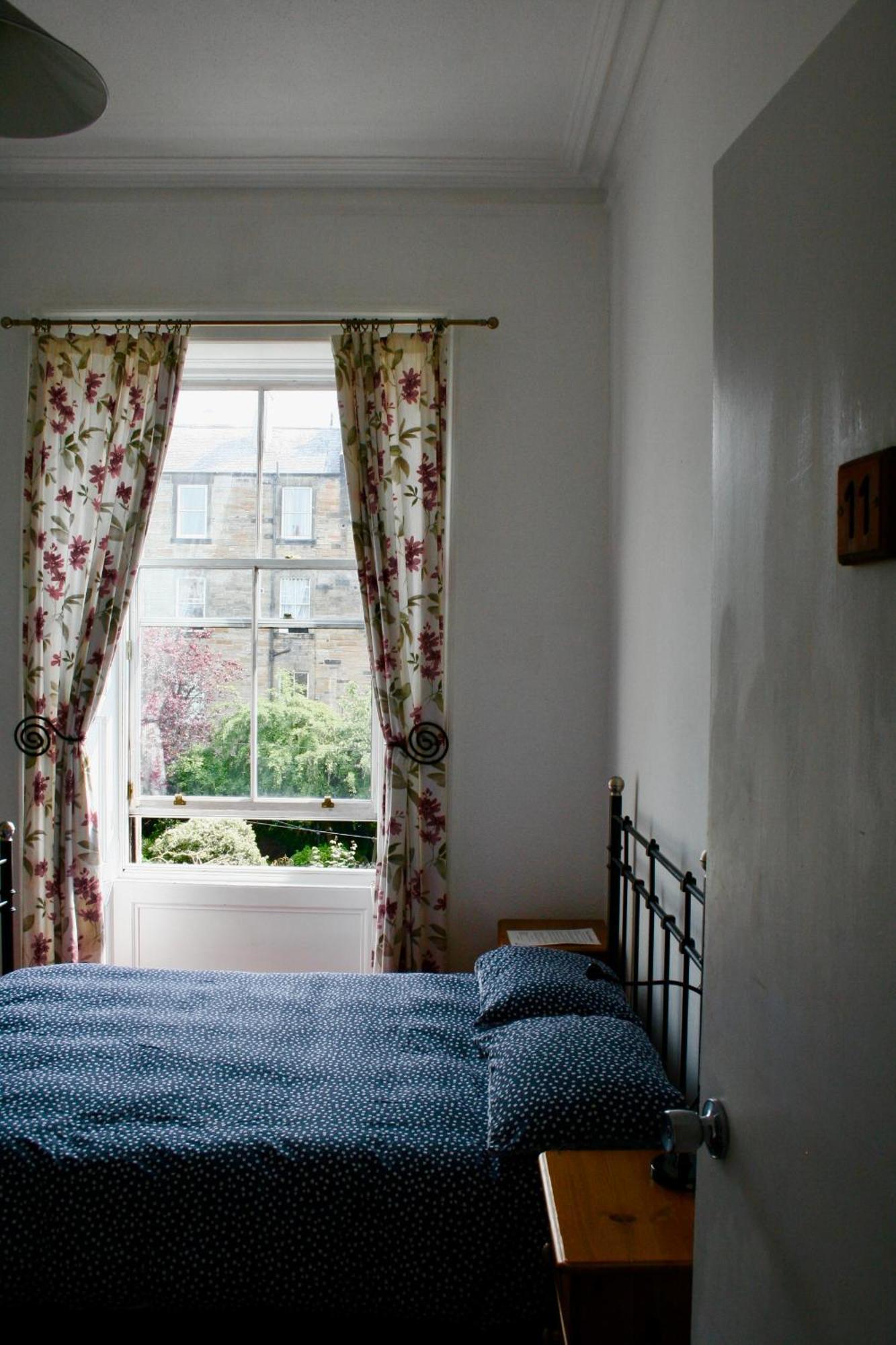 Argyle Backpackers Hostel Edinburgh Exterior photo